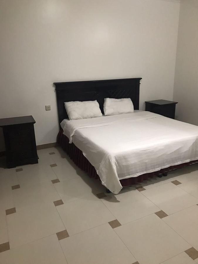 Al Makan Al Mosafer 116 Hotel By Al Azmy Riyadh Bagian luar foto