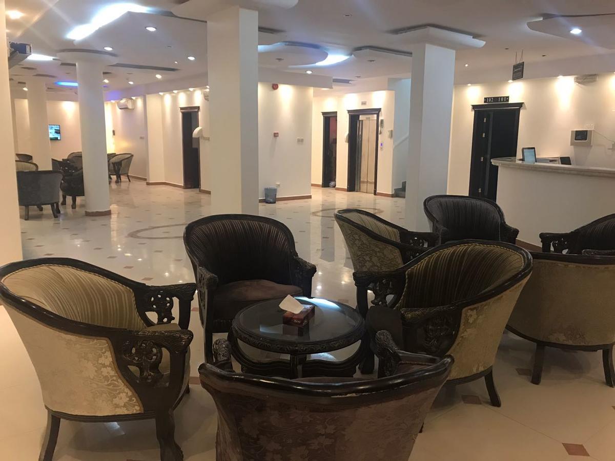 Al Makan Al Mosafer 116 Hotel By Al Azmy Riyadh Bagian luar foto