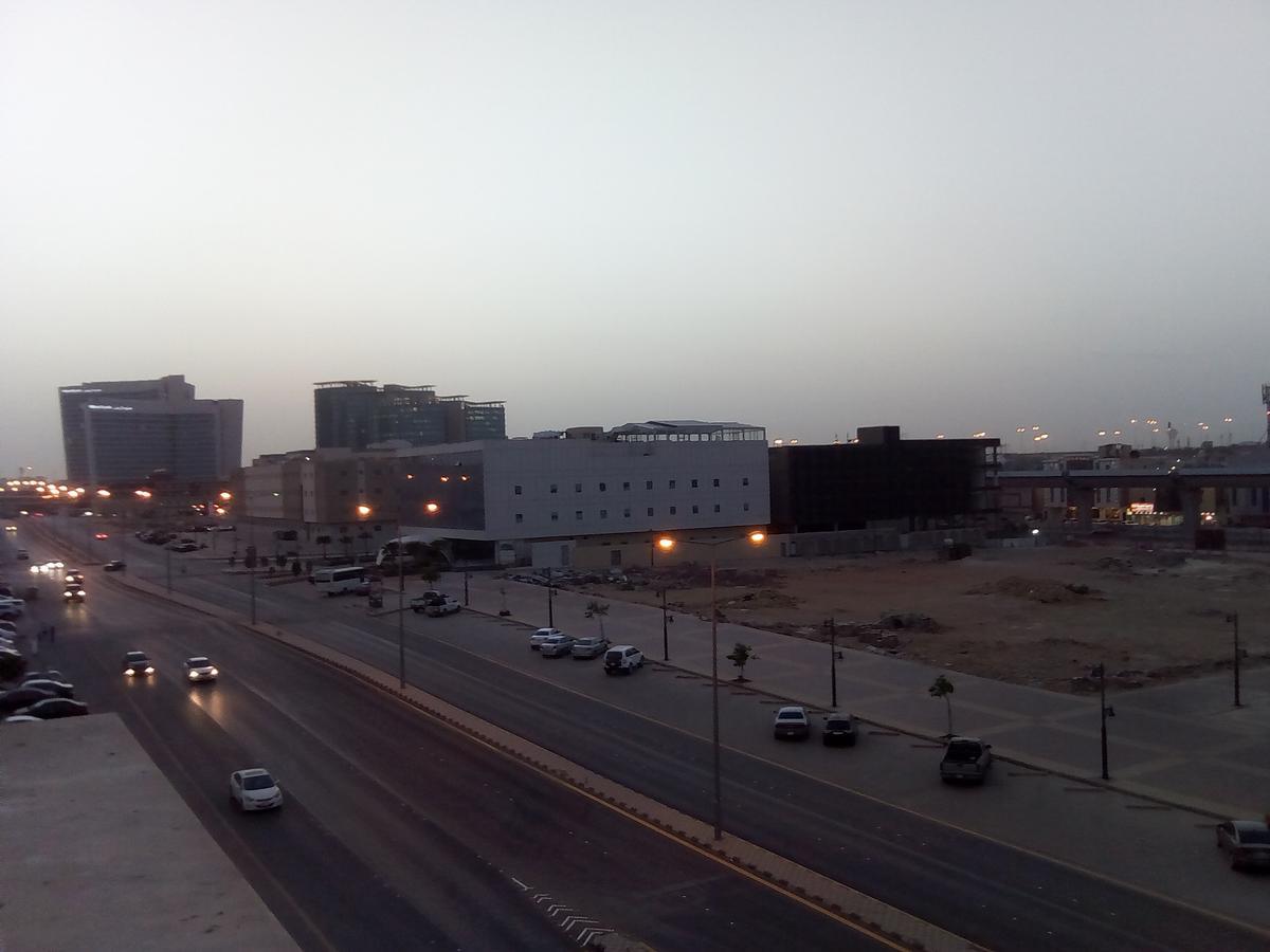 Al Makan Al Mosafer 116 Hotel By Al Azmy Riyadh Bagian luar foto
